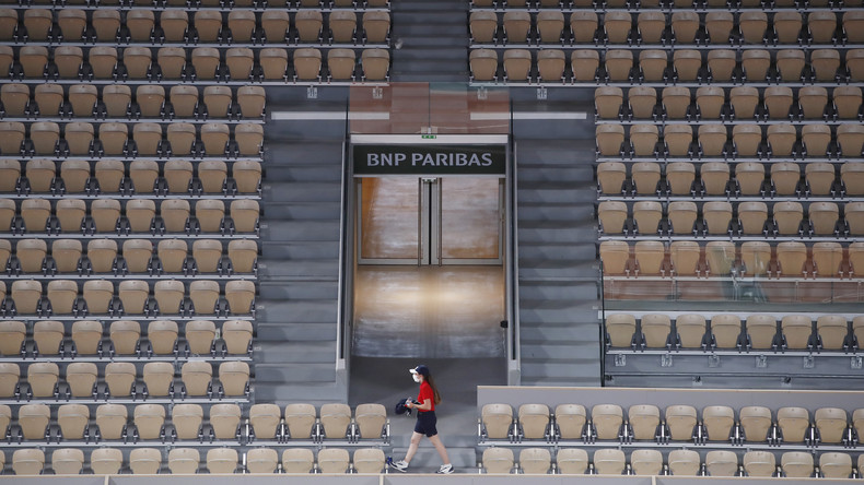 Public évacué pour le couvre-feu : à Roland-Garros, la victoire d'Amazon Prime sur les spectateurs ?