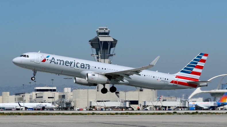 Etats-Unis: un passager menaçant de «faire plonger» l'appareil crée la panique dans un avion (VIDEO)