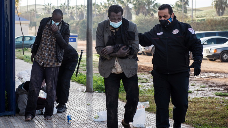 150 migrants tentent d'entrer dans l'enclave espagnole de Melilla, neuf policiers blessés