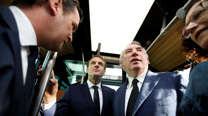 Pour François Bayrou, Emmanuel Macron a «réussi» face au Covid et les Français «lui en savent gré»