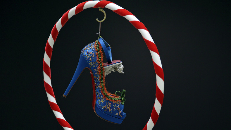 «Provocation délétère», «imposture» : le partenariat d'Assa Traoré avec Louboutin fait polémique