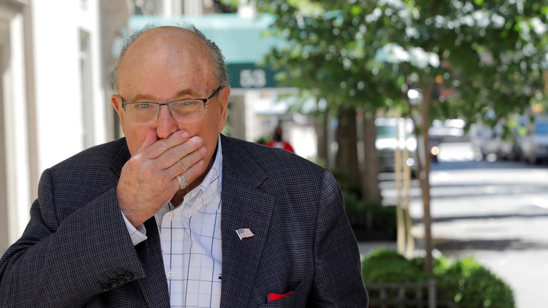 Rudy Giuliani, ex-avocat de Trump, interdit d'exercer en raison de «déclarations mensongères»