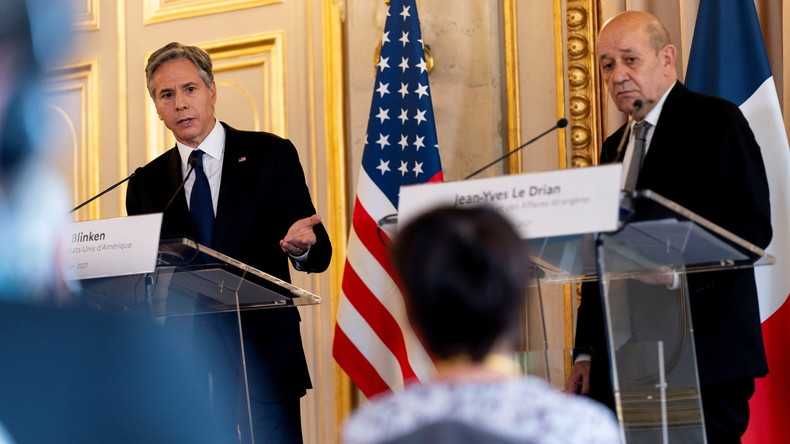 «Ici, tu es un peu chez toi» : Le Drian accueille chaleureusement Blinken à Paris