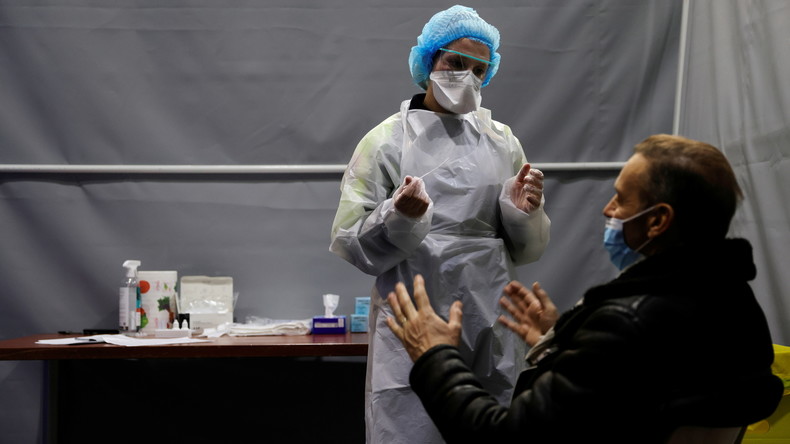 Covid-19: vers un non remboursement des tests de dépistage en France pour pousser à la vaccination ?