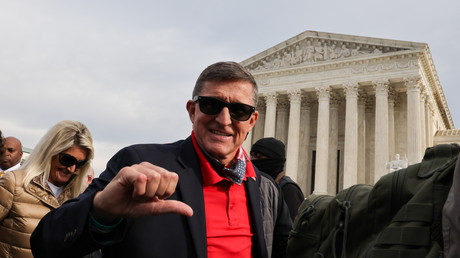 Un ancien conseiller de Trump s'est-il montré favorable à un coup d'Etat militaire aux Etats-Unis ?