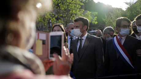Elections : le RN demande au CSA de comptabiliser le temps d'antenne des déplacements de Macron