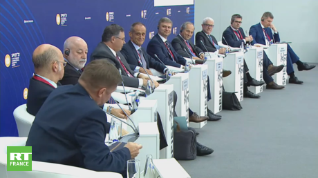 Forum économique de Saint-Pétersbourg : table ronde franco-russe autour de la «ville intelligente»