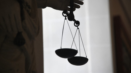 Ahmed Moualek condamné à 5 ans de prison ferme pour apologie d’un acte terroriste et menace de mort