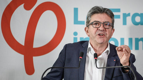 Jean-Luc Melenchon prend la parole lors d'une conférence de presse le 19 octobre 2018 à Paris.