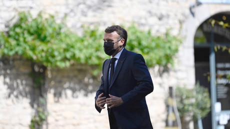 Affaire de la gifle : Macron dénonce des faits «isolés» d'«individus ultraviolents»