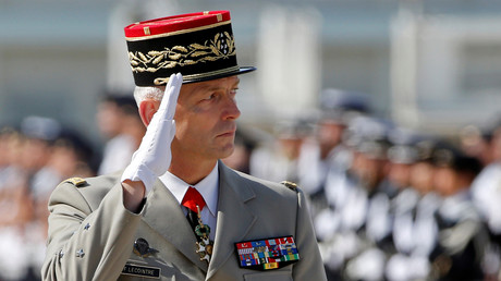 Le chef d'état-major des armées François Lecointre va laisser sa place au général Thierry Burkhard