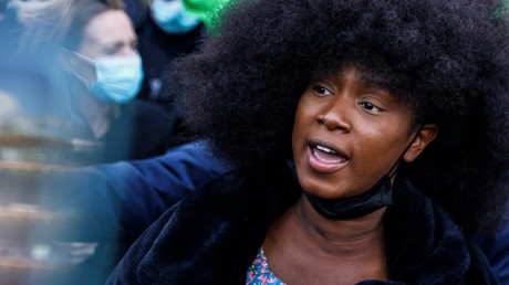 Assa Traoré en partenariat avec Louboutin «pour l’égalité et la justice pour tous»