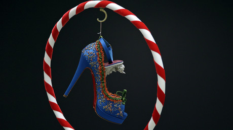 «Provocation délétère», «imposture» : le partenariat d'Assa Traoré avec Louboutin fait polémique