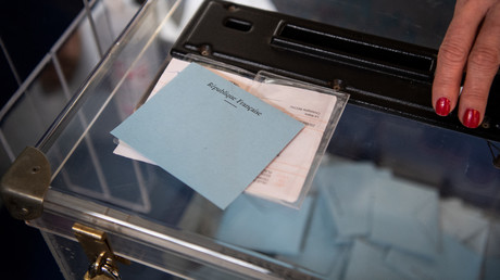 Abstention : Christophe Castaner et Stanislas Guerini poussent pour le vote à distance