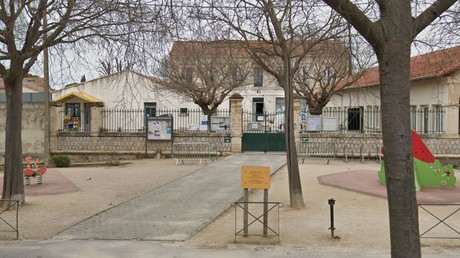 Hérault : des croix gammées et des messages antisémites tagués dans une école maternelle