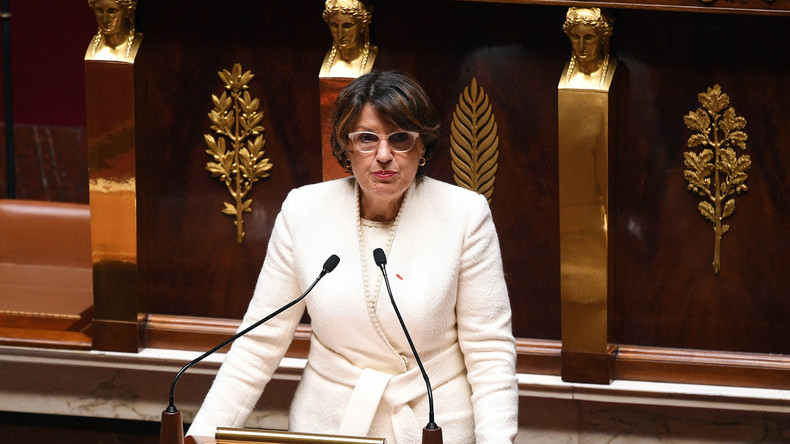Mariage : une députée veut interdire les danses traditionnelles, Dupond-Moretti ironise (VIDEO)