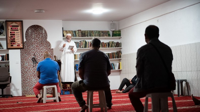 «Musulman = porc», «Dehors les bougnoules» : des tags racistes sur un centre de formation des imams