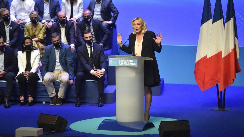 «Nous ne reviendrons pas au Front national» : Marine Le Pen veut diriger un parti de gouvernement