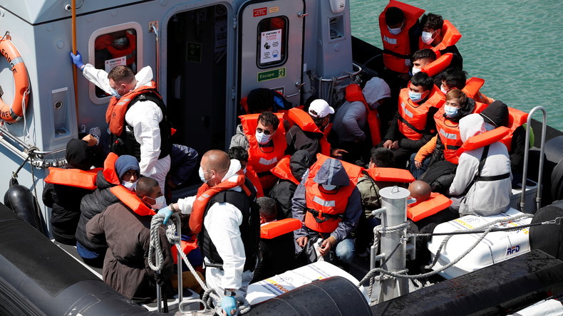 Le Royaume-Uni s'apprête à durcir les peines contre les migrants illégaux