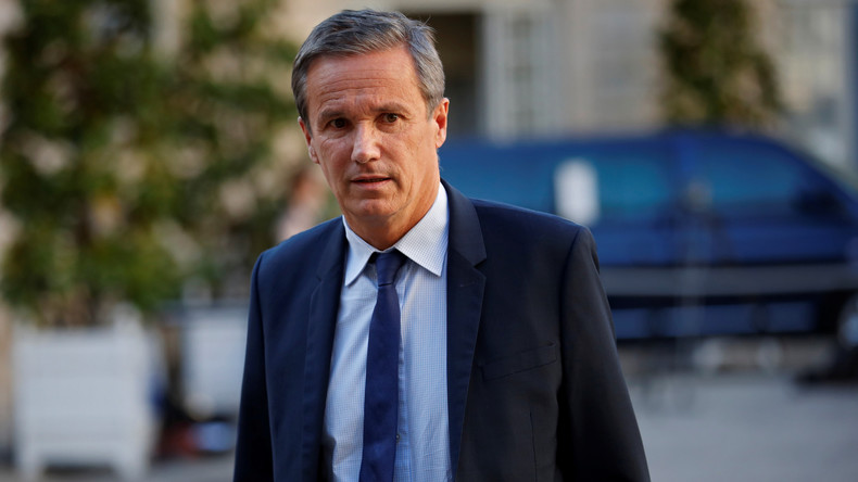 «Coup d'Etat sanitaire» : Dupont-Aignan critique les annonces de Macron concernant le Covid-19