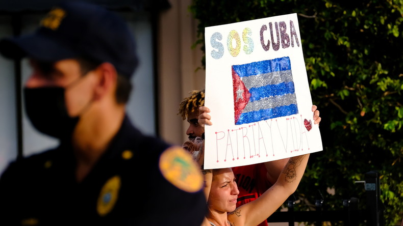 #SOSCuba : des milliers de bots ont-ils embrasé les manifestations anti-gouvernement ?