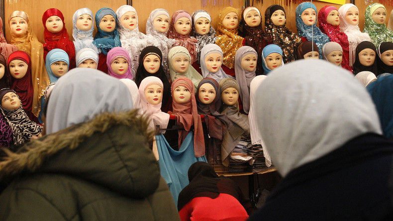 Interdire le voile au travail ne relève pas d'une discrimination pour la Cour de justice de l'UE