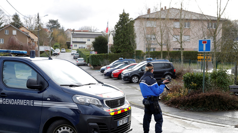 Isère : le centre de vaccination contre le Covid-19 d'une petite ville vandalisé dans la nuit