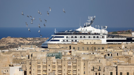 Paris se désole de la décision de Malte de fermer ses frontières aux voyageurs non vaccinés