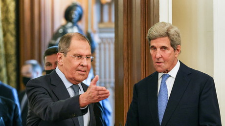Rencontre entre John Kerry et Sergueï Lavrov à Moscou sur le climat