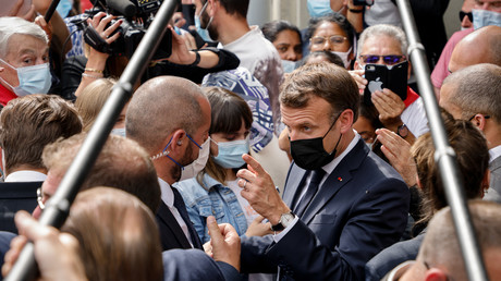 Emmanuel Macron invectivé par un individu à Lourdes aux cris d'«athée primaire»