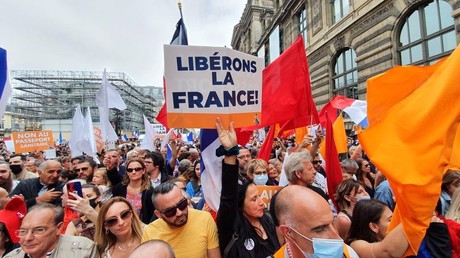 Manifestations en France contre l'extension du pass sanitaire (EN CONTINU)