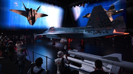 La Russie dévoile un chasseur de nouvelle génération conçu pour rivaliser avec le F-35 américain