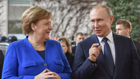 Poutine et Merkel «satisfaits» de l'achèvement prochain du gazoduc Nord Stream 2