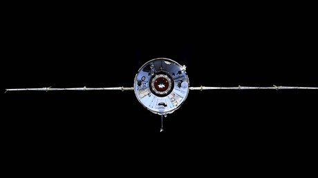 Le module russe Naouka réussit son amarrage à la Station spatiale internationale