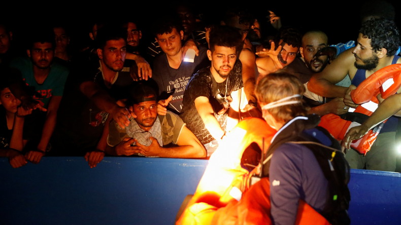 Méditerranée : le navire Ocean Viking a secouru 196 migrants en 24h au large de la Libye