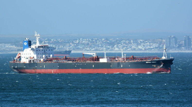 Pétrolier attaqué : l'Iran prévient qu'il répondra «de manière décisive» s'il est pris pour cible