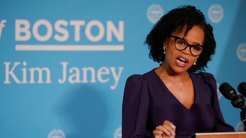 La maire de Boston compare le passeport vaccinal au contrôle des papiers à l'époque de l'esclavage