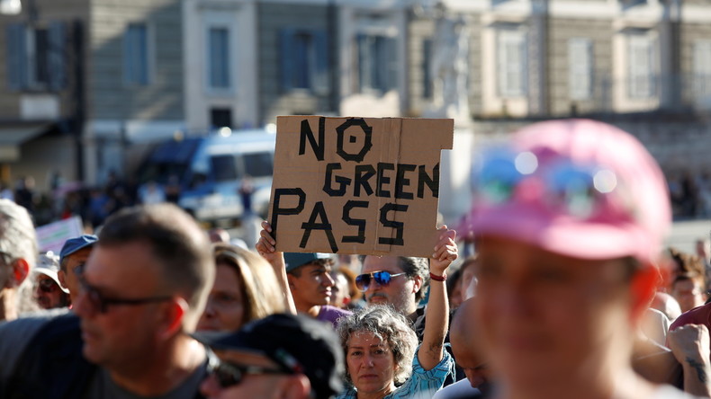 Italie : comme en France, les opposants au pass sanitaire donnent de la voix dans la rue