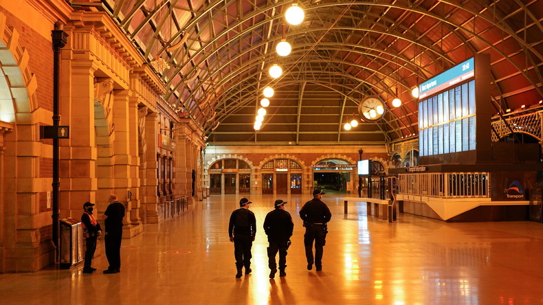 «Bienvenue dans l'Allemagne nazie» : un élu de Sydney compare les restrictions sanitaires au nazisme