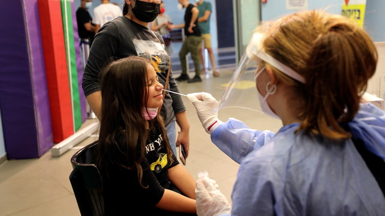 Covid-19 : Israël abaisse à 12 ans l'âge minimal pour recevoir une troisième dose de vaccin