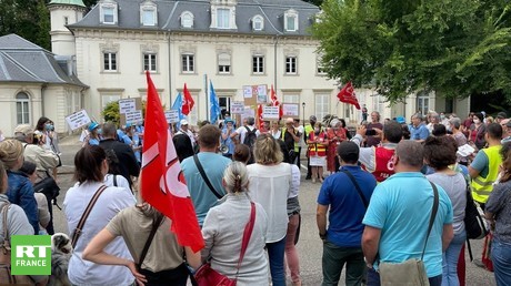 Manifestation de soignants contre l'obligation vaccinale, à Mulhouse le 19 août 2021.