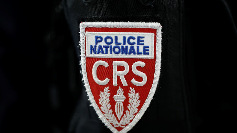 Un CRS condamné à de la prison pour violences contre un militant associatif pro-migrant à Calais