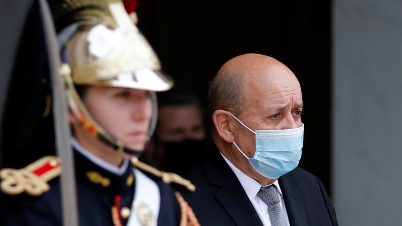 «Coup dans le dos», «décision à la Trump» : la France réagit à la rupture du «contrat du siècle»