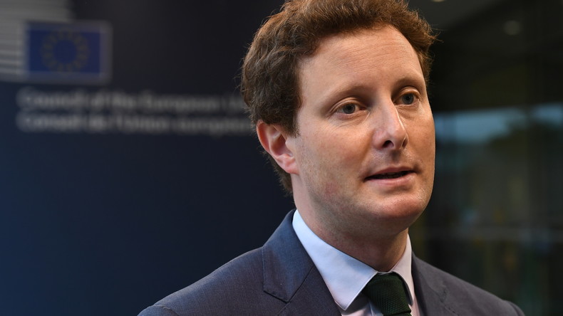 Pour Beaune, le pacte AUKUS montre que Londres se positionne en «associé junior» de Washington