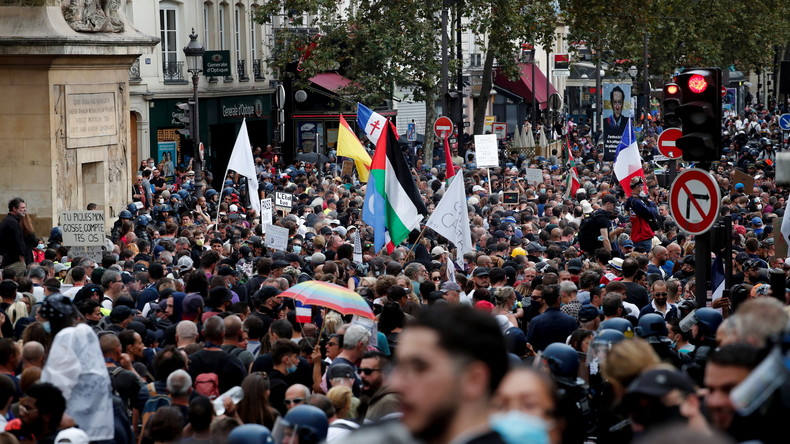 Dixième samedi de mobilisation contre la généralisation du pass sanitaire