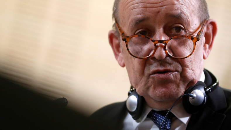 Affaire des sous-marins : Le Drian évoque un «mensonge» et une «crise grave»