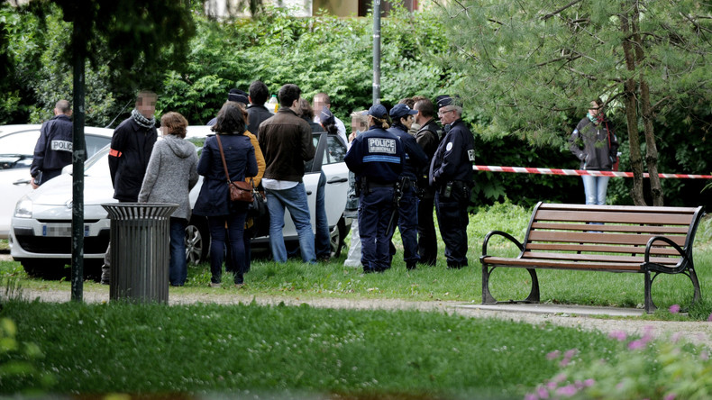 Refoulé faute de pass sanitaire, un homme blesse deux vigiles par arme à feu à Chambéry