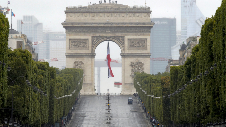 Interpellation d'un homme suspecté d'avoir tiré sur des passants sur l'avenue des Champs-Elysées