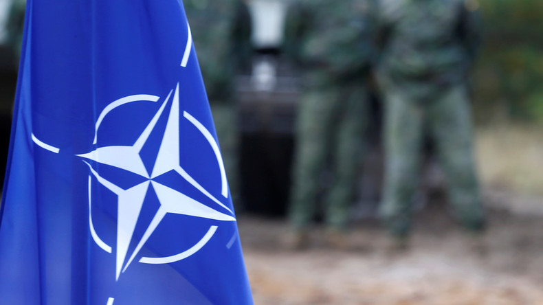 Affaire des sous-marins : des candidats à la présidentielle prônent la sortie de la France de l'OTAN