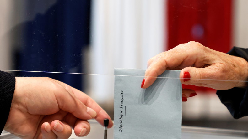 Proposition de loi: des députés socialistes tentent à nouveau d'instaurer le vote par correspondance